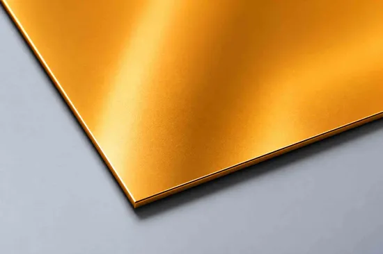 Metal Dourado