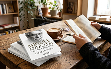 Livro Personalizado com Miolo em Sulfite ou Pólen Soft